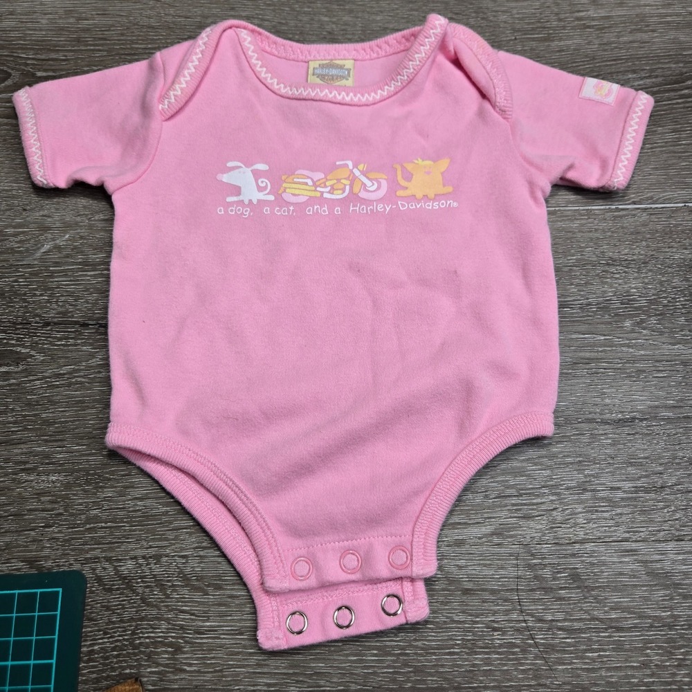 Harley-Davidson Baby Girls Pink Bodysuit 0/3M Born to Ride A Dog A Cat 2001